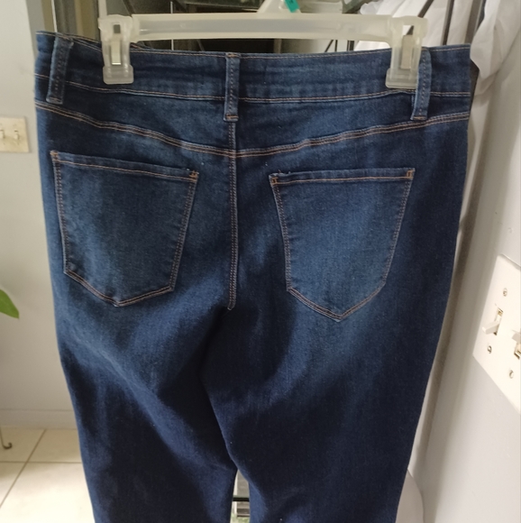 ROYALTY FOR ME - Picture 3 of 4